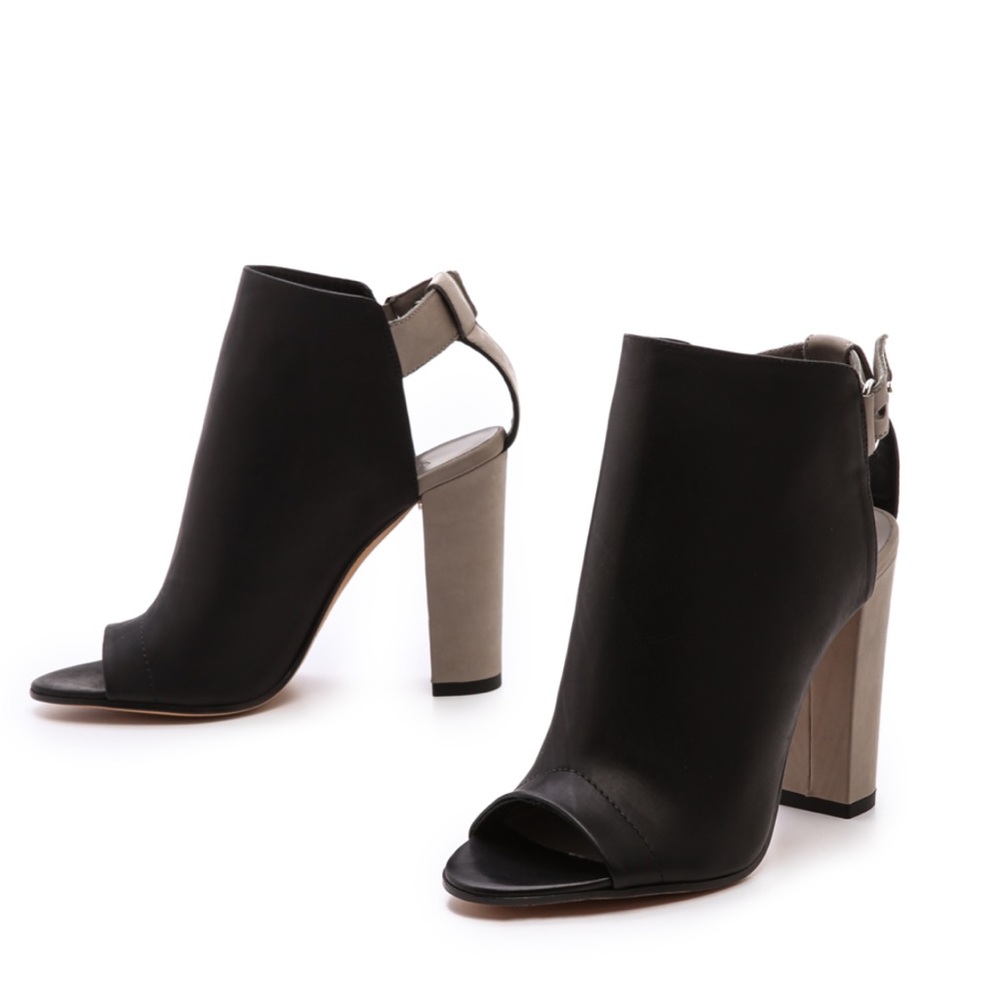 {Vince} Addison Cutout Booties Size 8.5